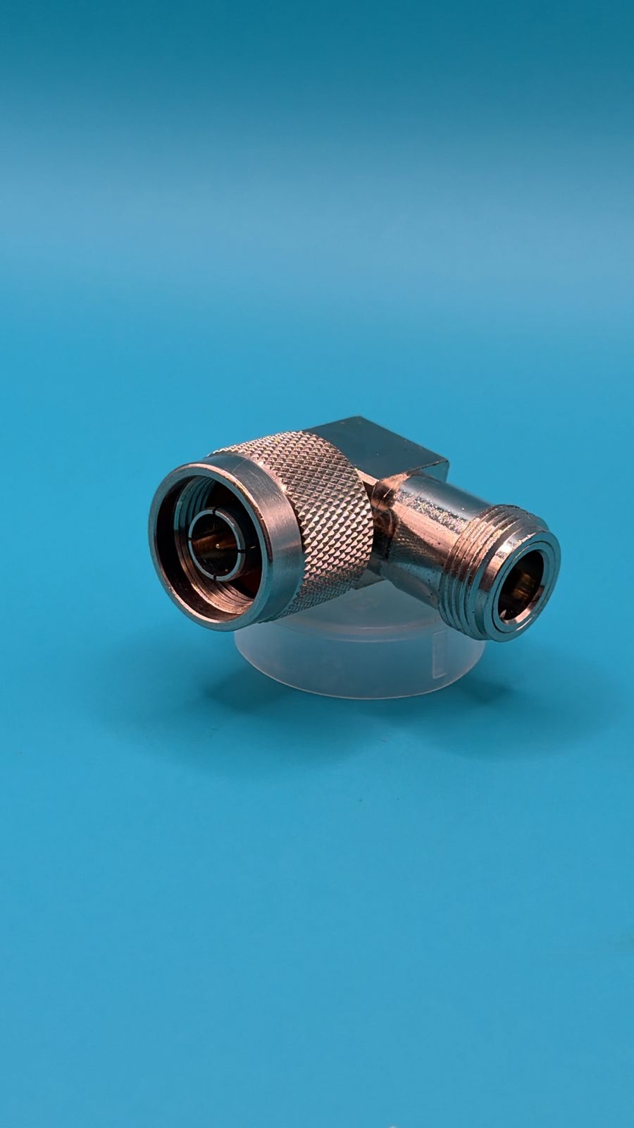 Conector acodado N hembra a N macho